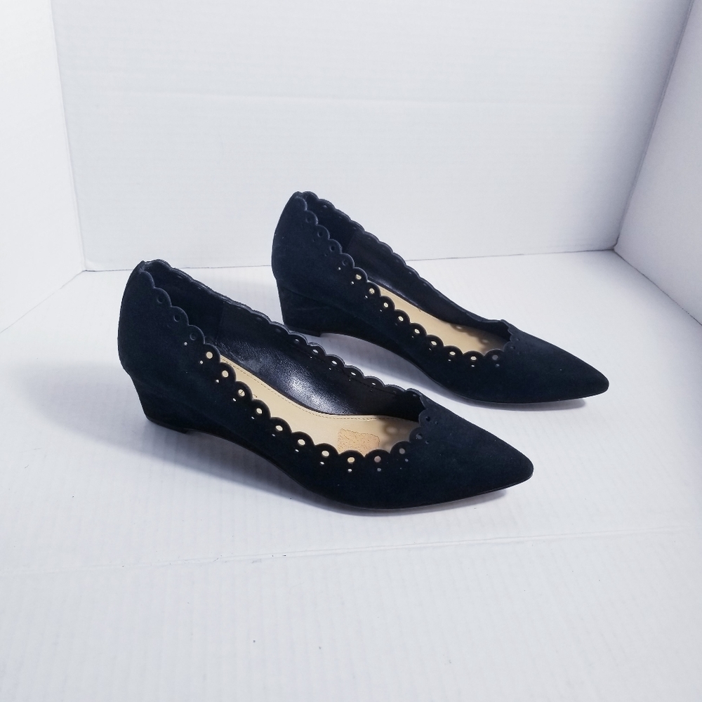 TALBOTS BLACK WEDGE WITH SCALLOPED DESIGN SIZE 6.5